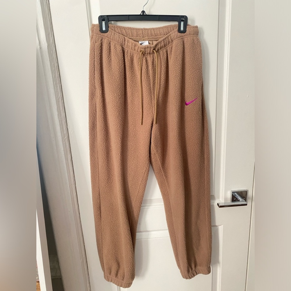 Super cozy nike teddy fleece joggers
